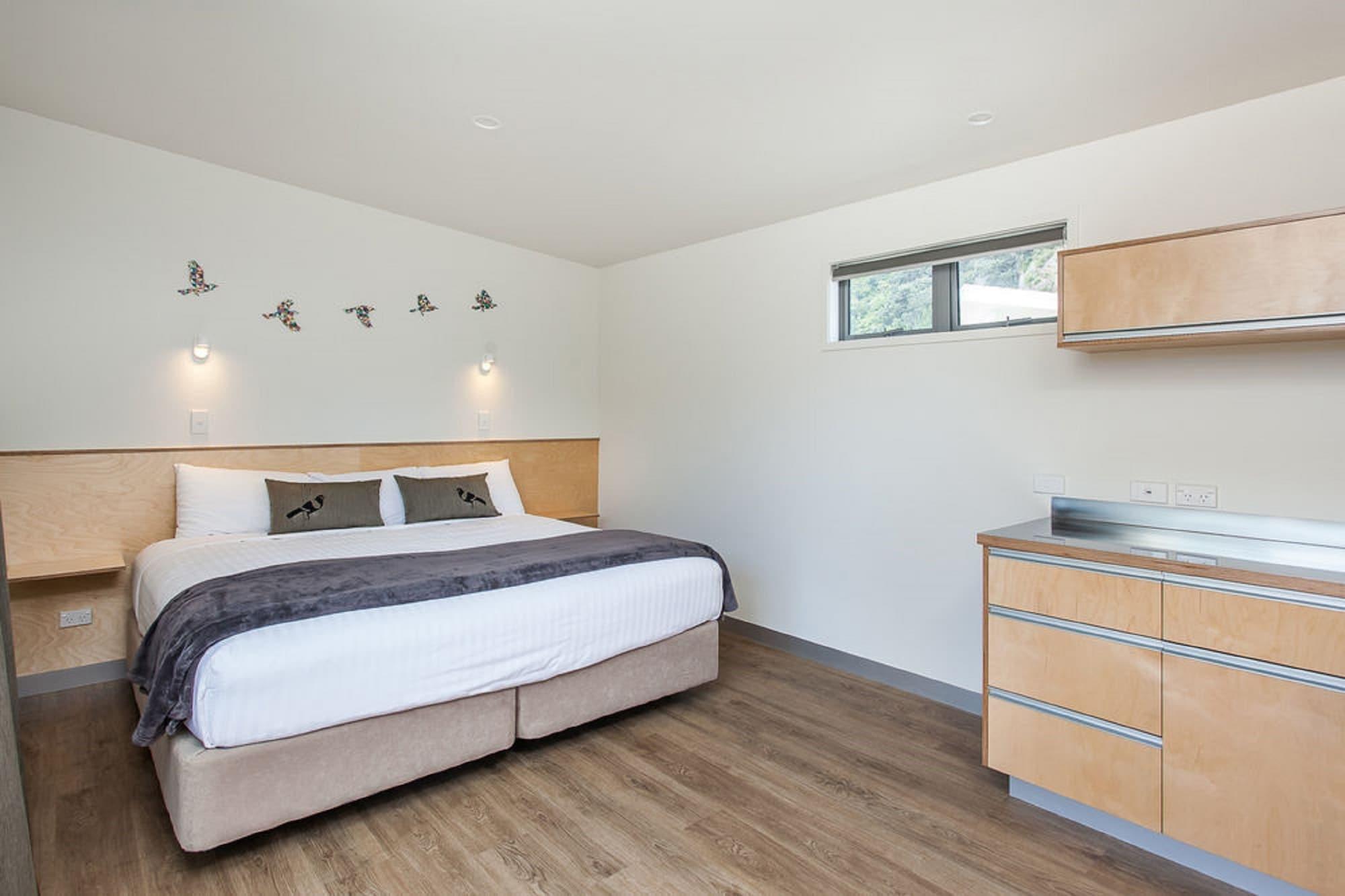 Awa Motel 4*